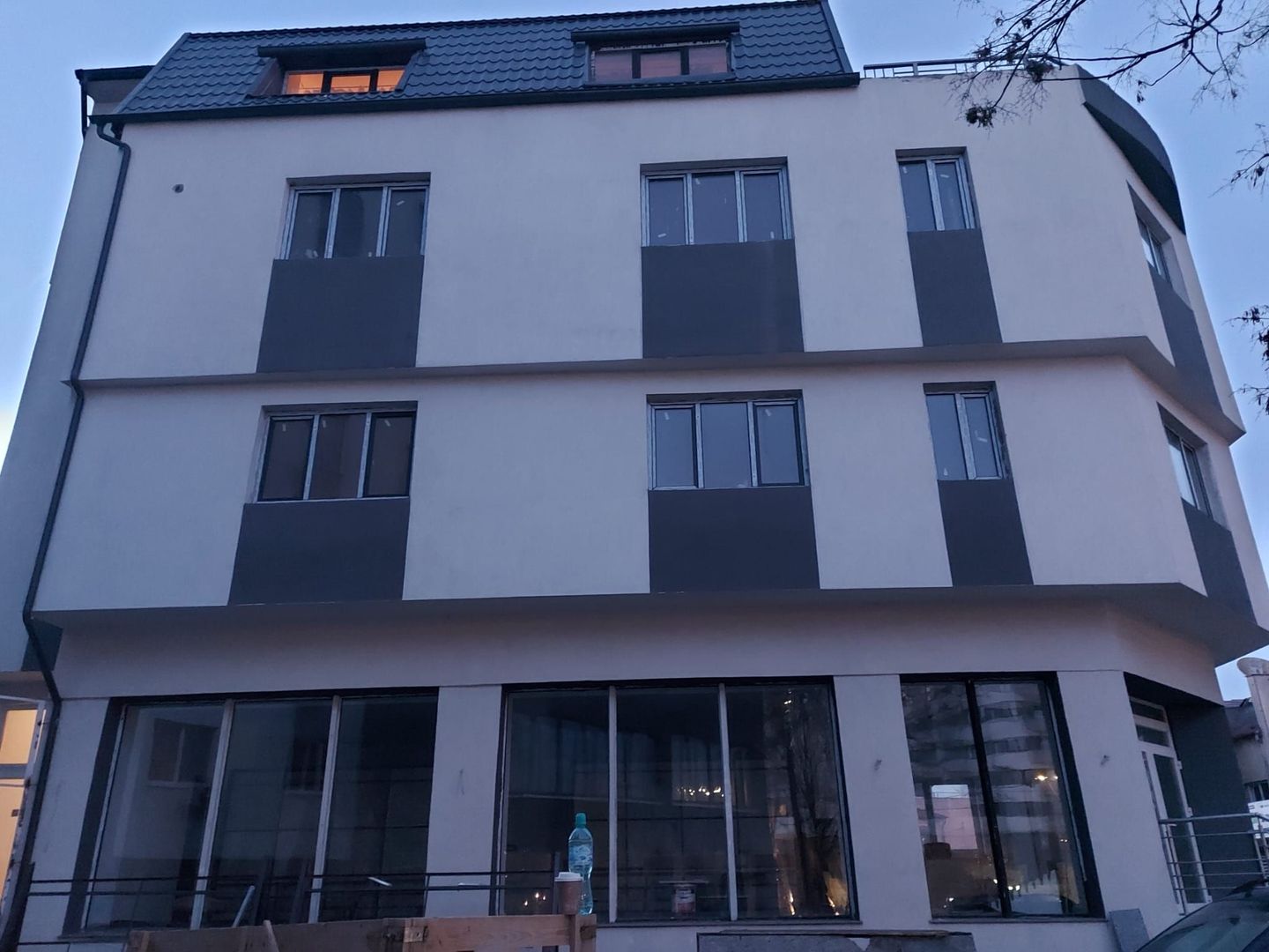 Cladire de birouri Mihai Bravu | langa statia de metrou 170Mp - Poză 1