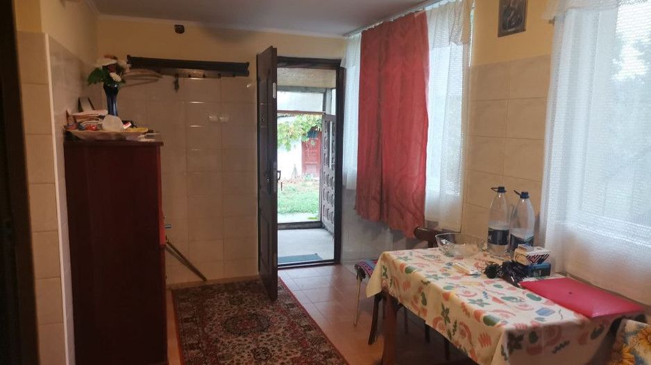 Vanzare casa Bogati, centru - Poză 3