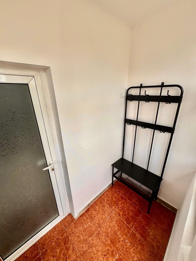 Casă de închiriat – Str. Trandafirilor - Poză 9