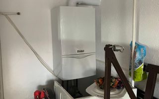 Vanzare casă cu 6 camere,  zona Someseni, central. Ideal familie. - Poză 13