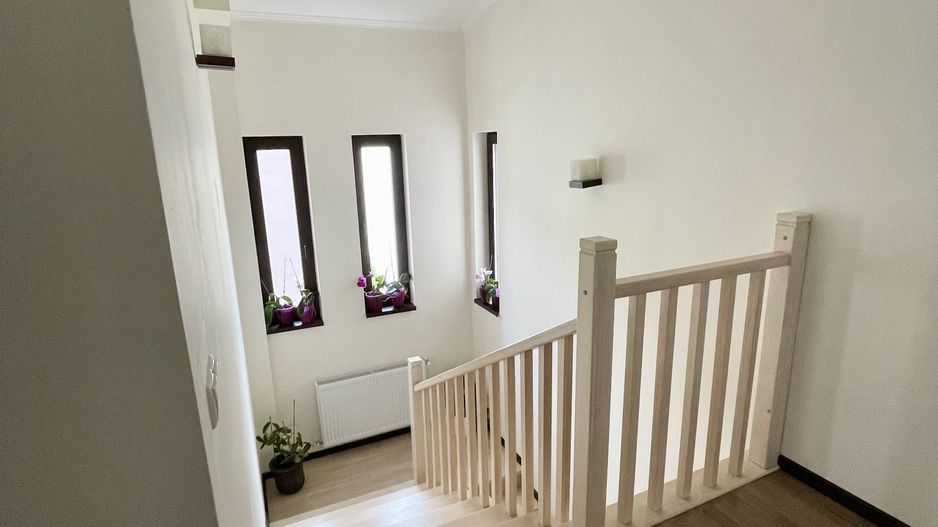 Casa de inchiriat pe str.Voronet - Poză 26