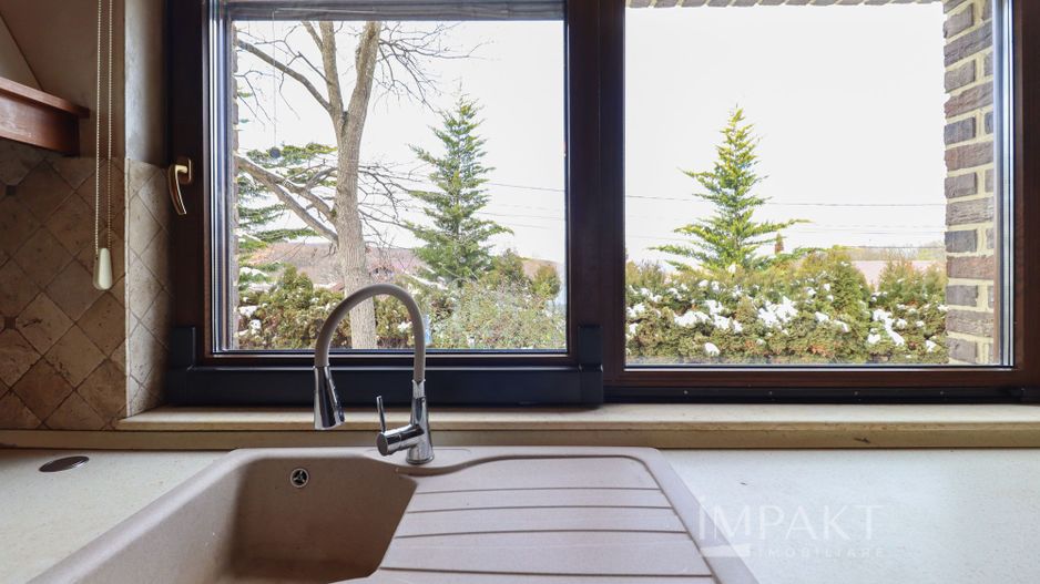 Casa deosebita cu teren de 900mp in cartierul Faget - Poză 10