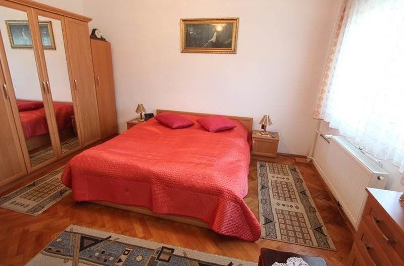 ANSAMBLU- DOUA CORPURI DE CLADIRE - Poză 3