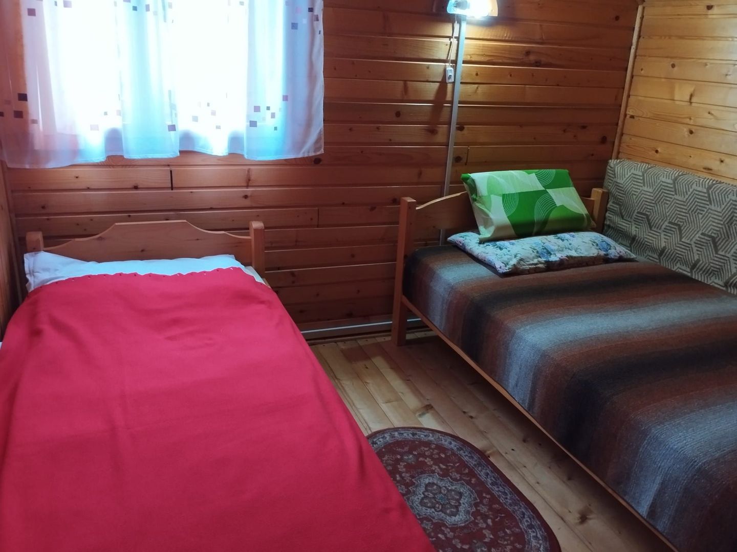 Casa 3 camere,100 mp, 565mp teren,1 baie,1 garaj 0% comision - Poză 3