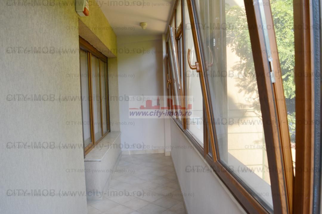 Inchiriere partiala in Vila zona Ferdinand Bucuresti - Poză 17