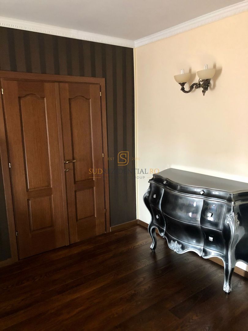 3 Camere,  Natiunile Unite - Palatul Parlamentului, Mobilat lux - Poză 18