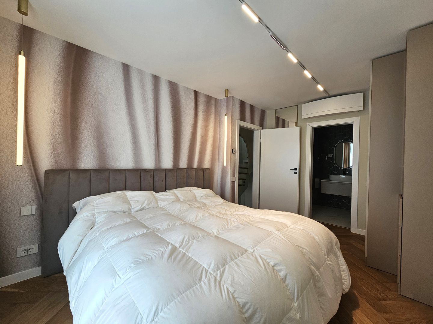 Vilă de lux în zona Pipera, Rond OMV - Poză 1