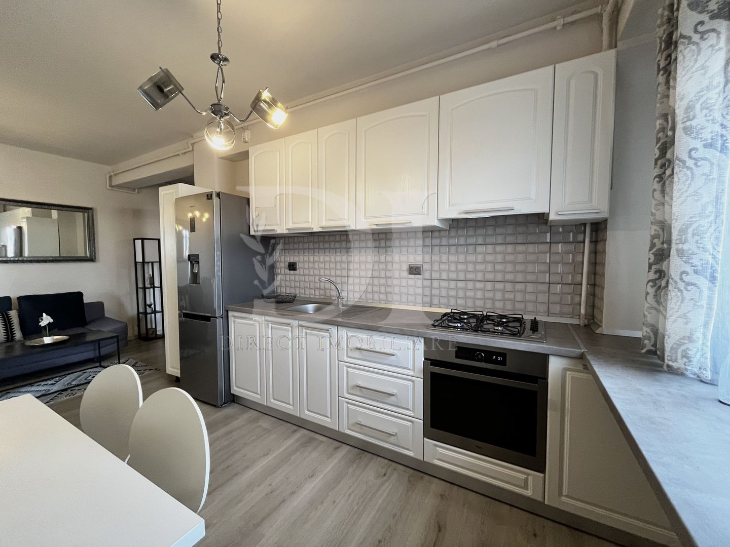 Apartament ultramodern | 3 camere | utilat mobilat la cheie - Poză 4