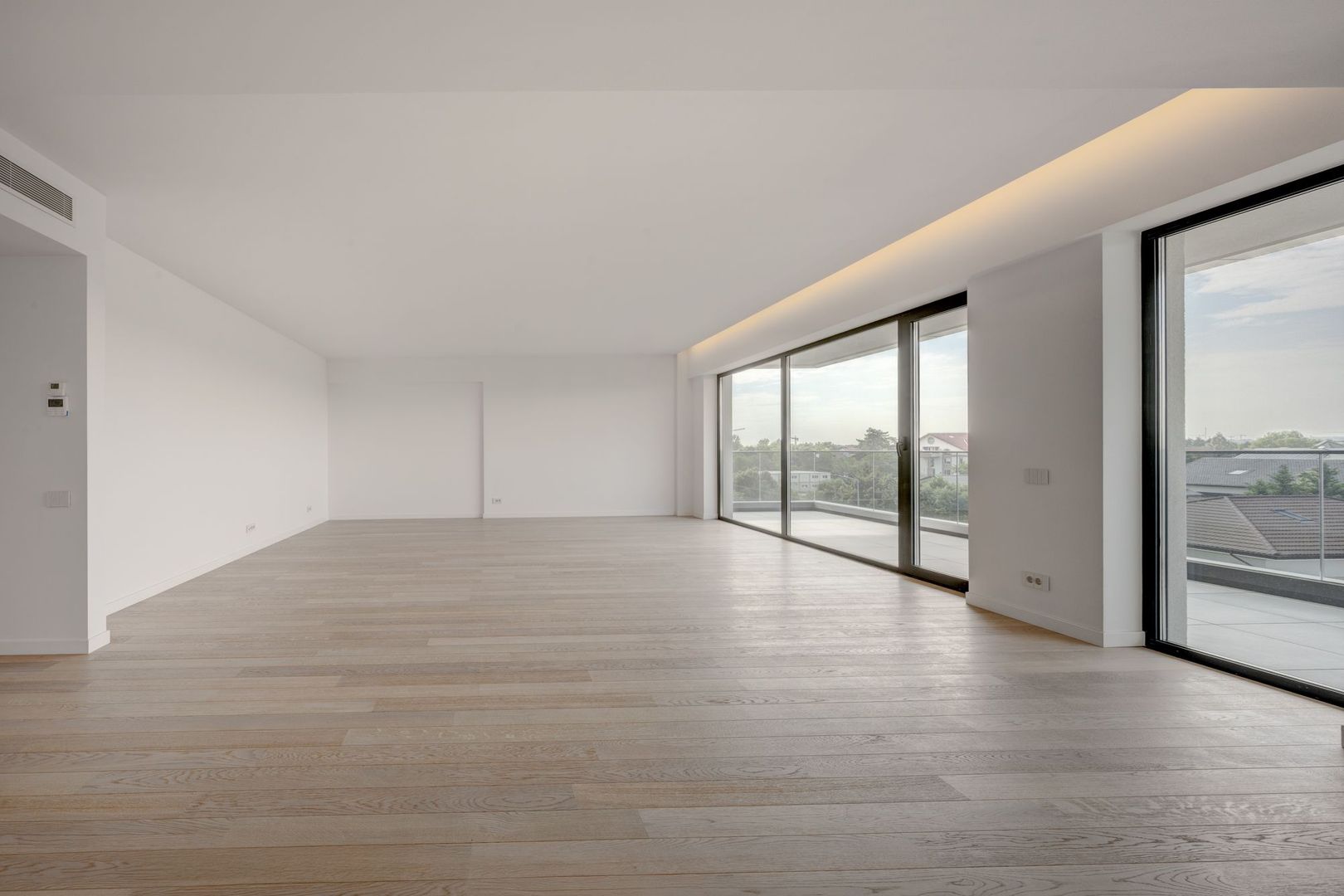Apartament deosebit in Iancu Nicolae, langa Cambridge, terasa , nou - Poză 4