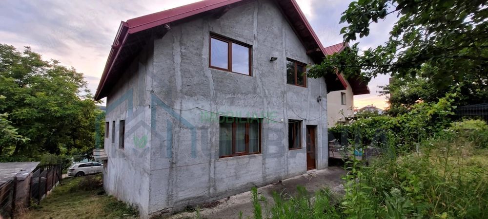 Casă de vânzare în Carlig, comuna Popricani, Iași - 264 mp - Poză 2