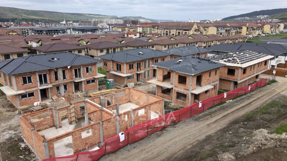Casa duplex | 4 camere + 2 locuri de parcare | zona Floresti - Teilor - Poză 7