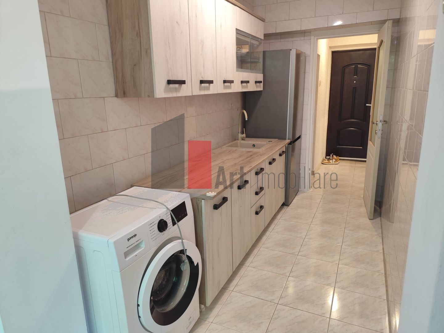 Apartament de vanzare cu 2 camere in zona Pajura. - Poză 4