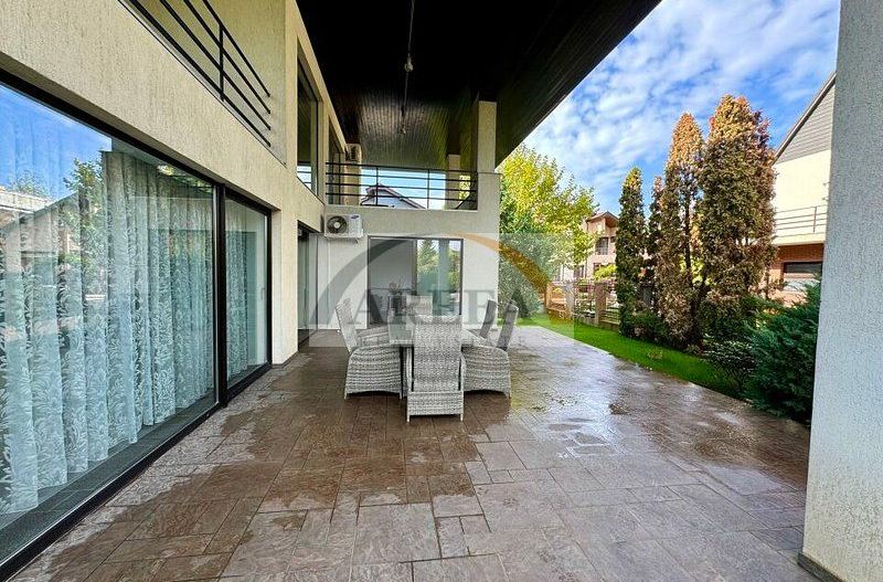 Vila lux de vanzare in cel mai dorit complex din Erou Iancu Nicolae-locatie rara - Poză 34