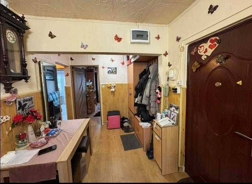 BRASADAS vinde ap 3 cam etaj 4/4 în Micro 17. - Poză 3