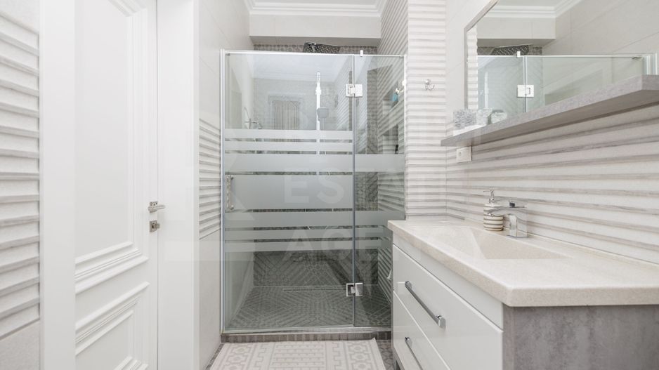 Vânzare,casă, 3 nivele, str. Nicolae Sulac , Codru - Poză 16