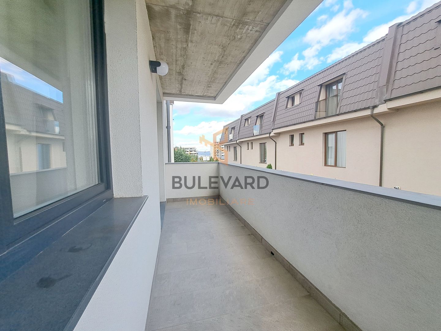 Apartament 3 camere, ultrafinisat, parcare, cartier Europa - Poză 8