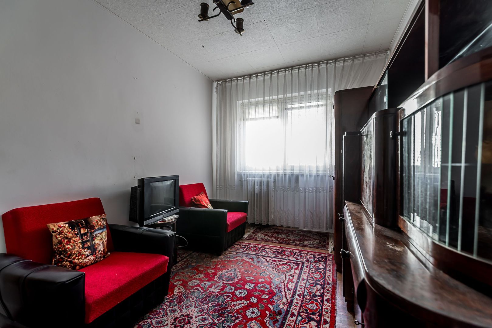 Apartament 2 camere Ultracentral – Bvd Revoluției, Etaj 1 - COMISION 0 - Poză 4