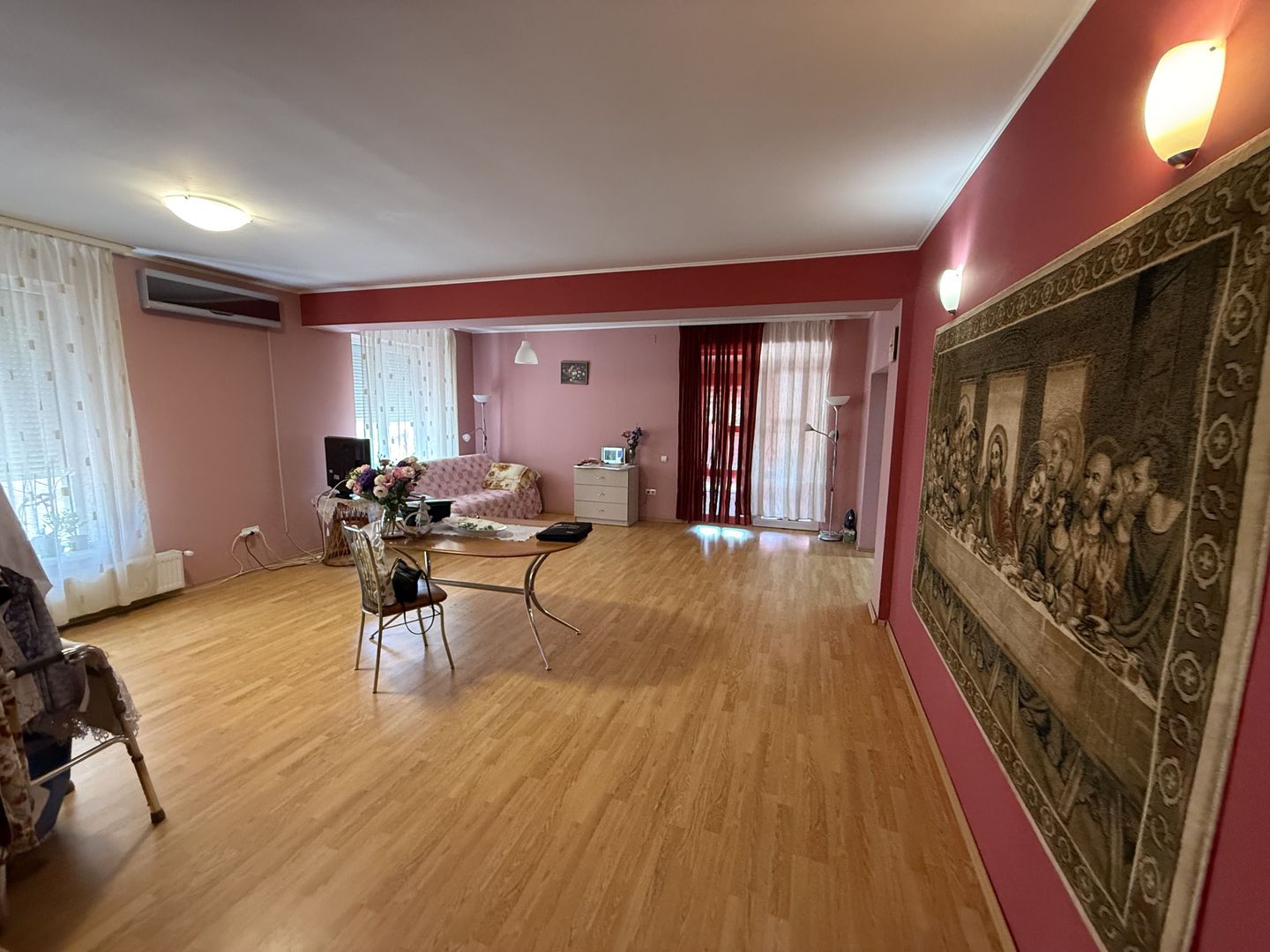 Vila P+1 cu terasă 255 mp + garaj 22,5 mp si teren 417 mp-Berceni ! - Poză 7