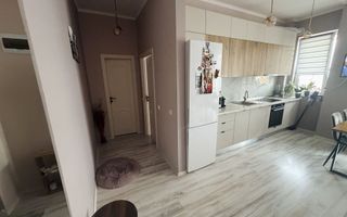 De vânzare apartament modern cu 2 camere și balcon generos – Zona VIVO - Poză 3