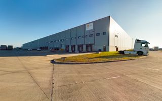 Hală cu suprafața utilă de 8.000 mp Giarmata - Poză 1