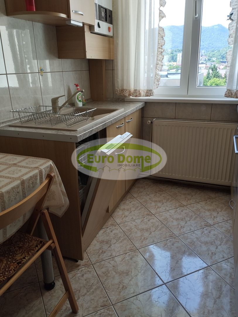 Inchiriere  apartament de 2 camere decomandat - Poză 6