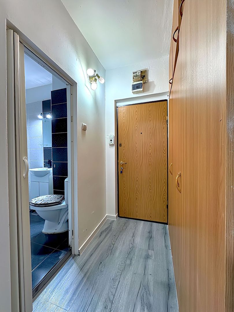 Titan - Costin Georgian Metrou 3 minute Garsoniera Comision 0 - Poză 9