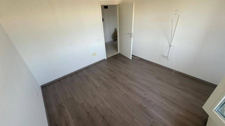 AP. 2 CAMERE- BUCATARIE INCHISA, BLOC NOU, CENTRALA PROPRIE - Poză 2