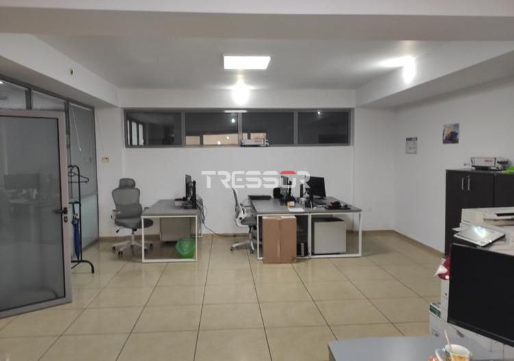SPAȚIU COMERCIAL / BIROURI DE VÂNZARE | 425 MP TOTAL - Poză 3