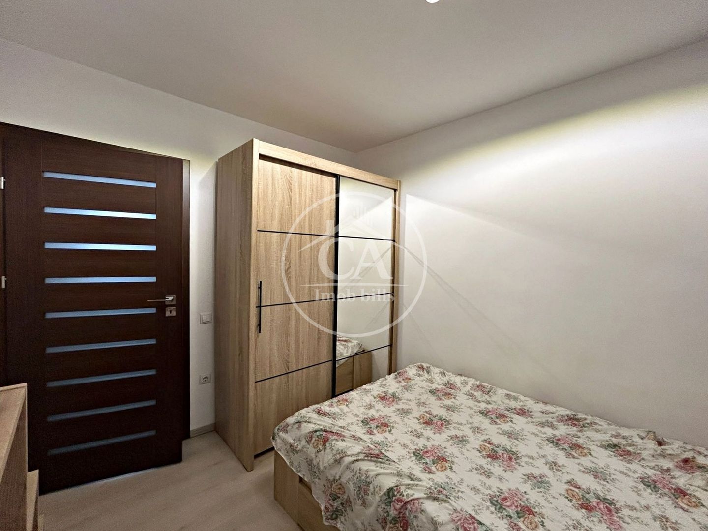Apartament cu 3 camere de închiriat in zona Centrala , Oradea - Poză 2
