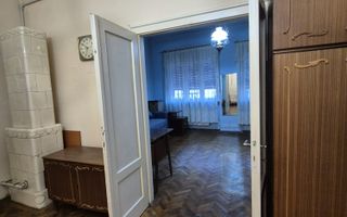 Apartament în Vilă Interbelică – Ultracentral, lângă Parcul Central - Poză 1