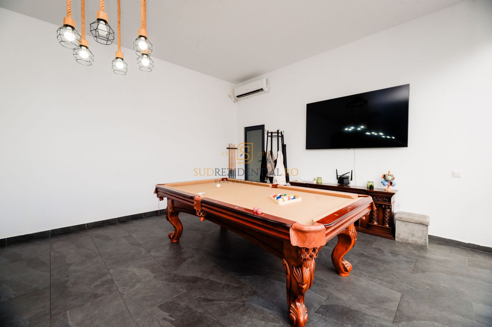 Vilă exclusivistă | 290 mp utili | Teren 719 mp | Piscină încălzită | - Poză 50
