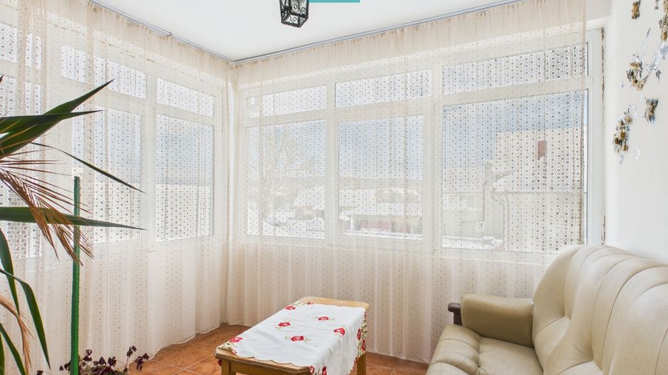 Casă cu etaj Căpâlnaş - Poză 20