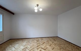 Apartament in vila cu 6 camere si curte proprie de 202 mp - Poză 11