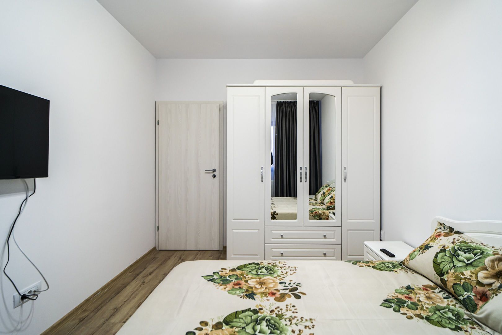 Brancusi, 2 camere, 68 mp, mobilat-utilat, loc de parcare inclus - Poză 8
