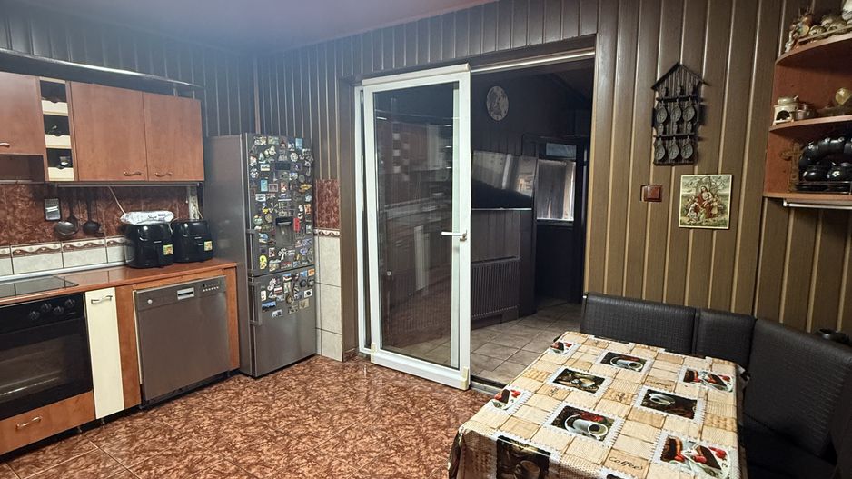 asă de vânzare în zona– spațioasă, eficientă și excelent poziționată - Poză 14