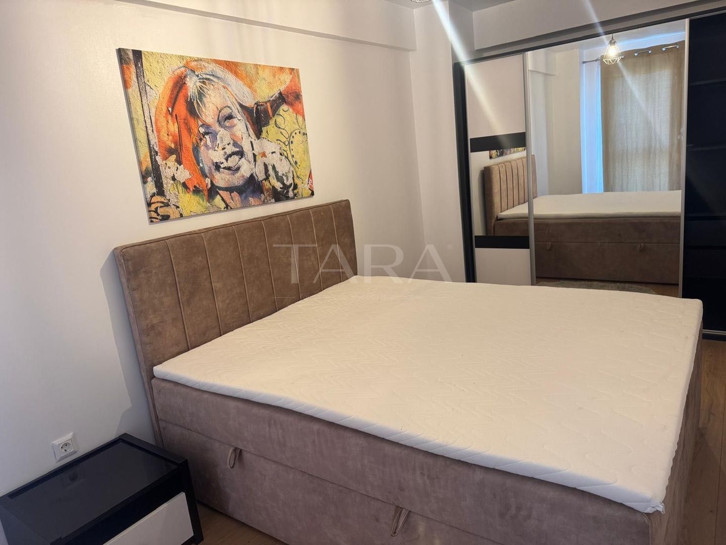 Apartament cu 2 camere, renovat, parcare subterană, zona Lombului. - Poză 6