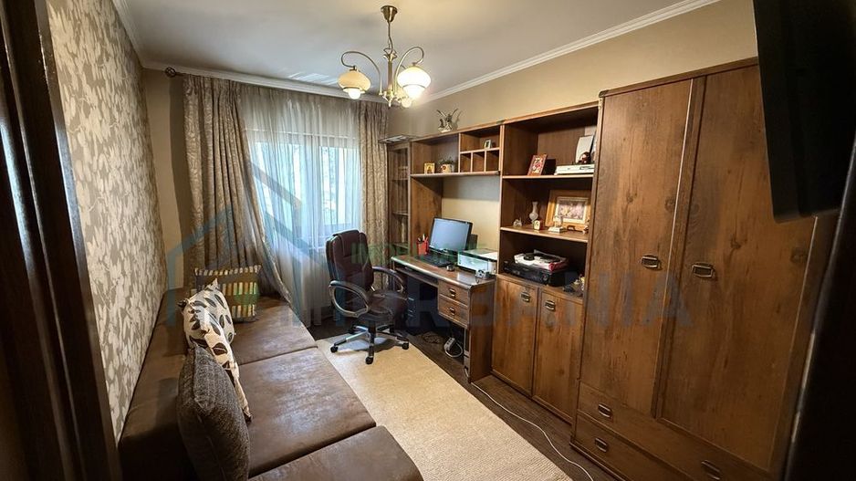 Apartament 3 camere în Iasi, zona centrală Palas - Poză 4