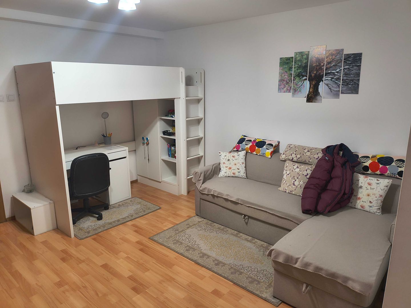 Garsonieră mobilată complet, bloc reabilitat, AC,  Titan, metrou aproape - Poză 2