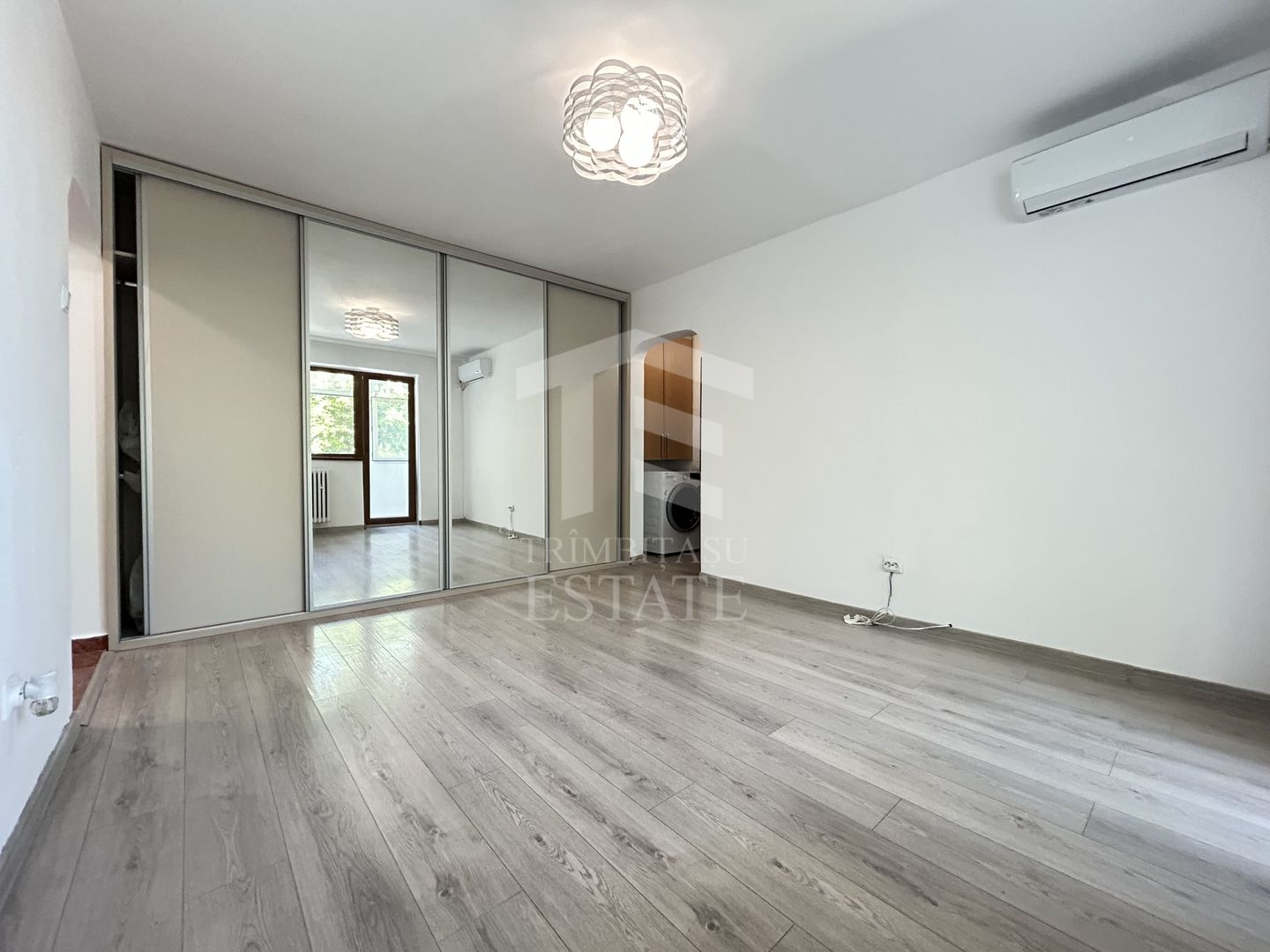 3 Camere Tomis Nord | Etaj 2 | Loc Parcare | Ideal Investiție/Locuit - Poză 1