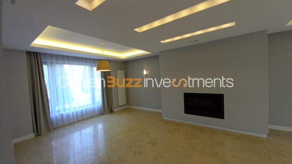 Vila de Vanzare Complex Oxford | Garaj - Poză 4
