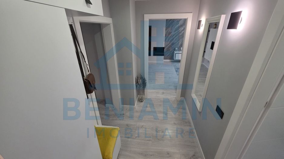Trei camere decomandat ultra-renovat 2 bai Mcdonalds etaj 2 - Poză 6