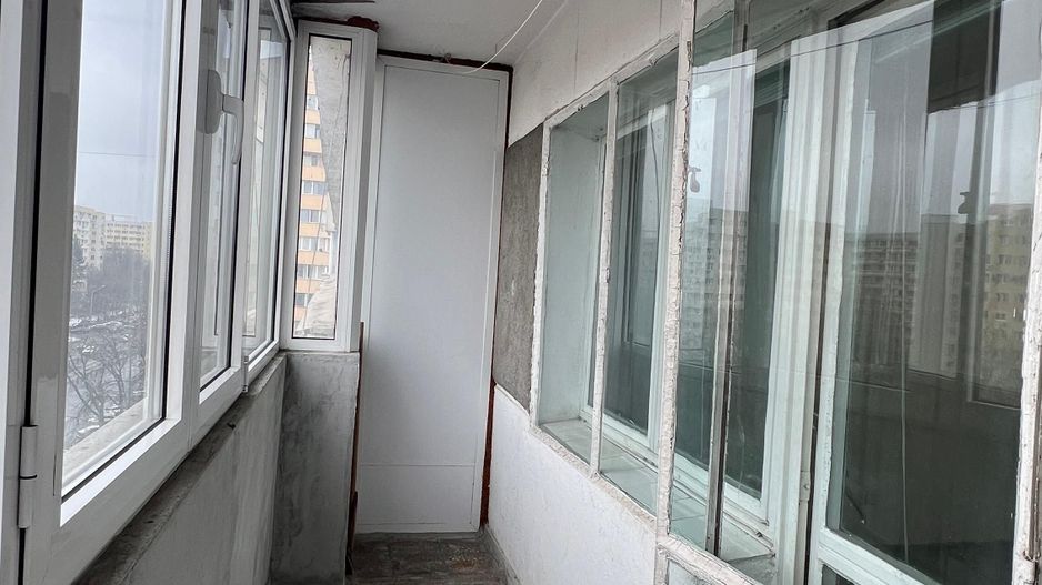 3 camere | metrou Obor in fata scarii - Poză 11