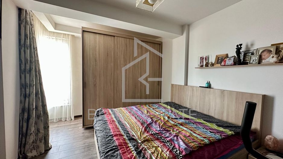 Apartament 3 camere, balcon, parcare subterana, zona Andrei Muresanu - Poză 5