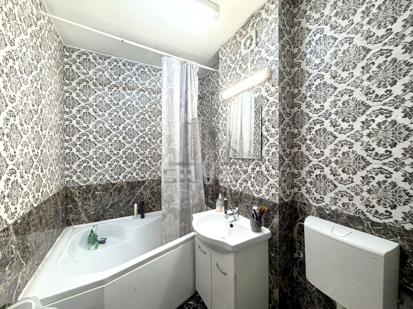 Apartament cu 2 camere dec./44m/parcare/zona ultracentrala. - Poză 9