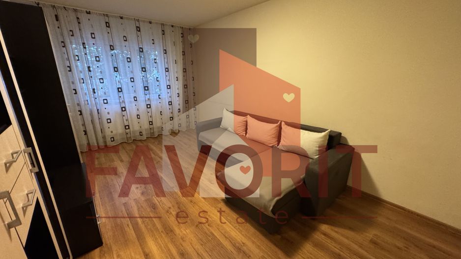 Etaj 1 . Decomandat. Zona Lipovei - Poză 1