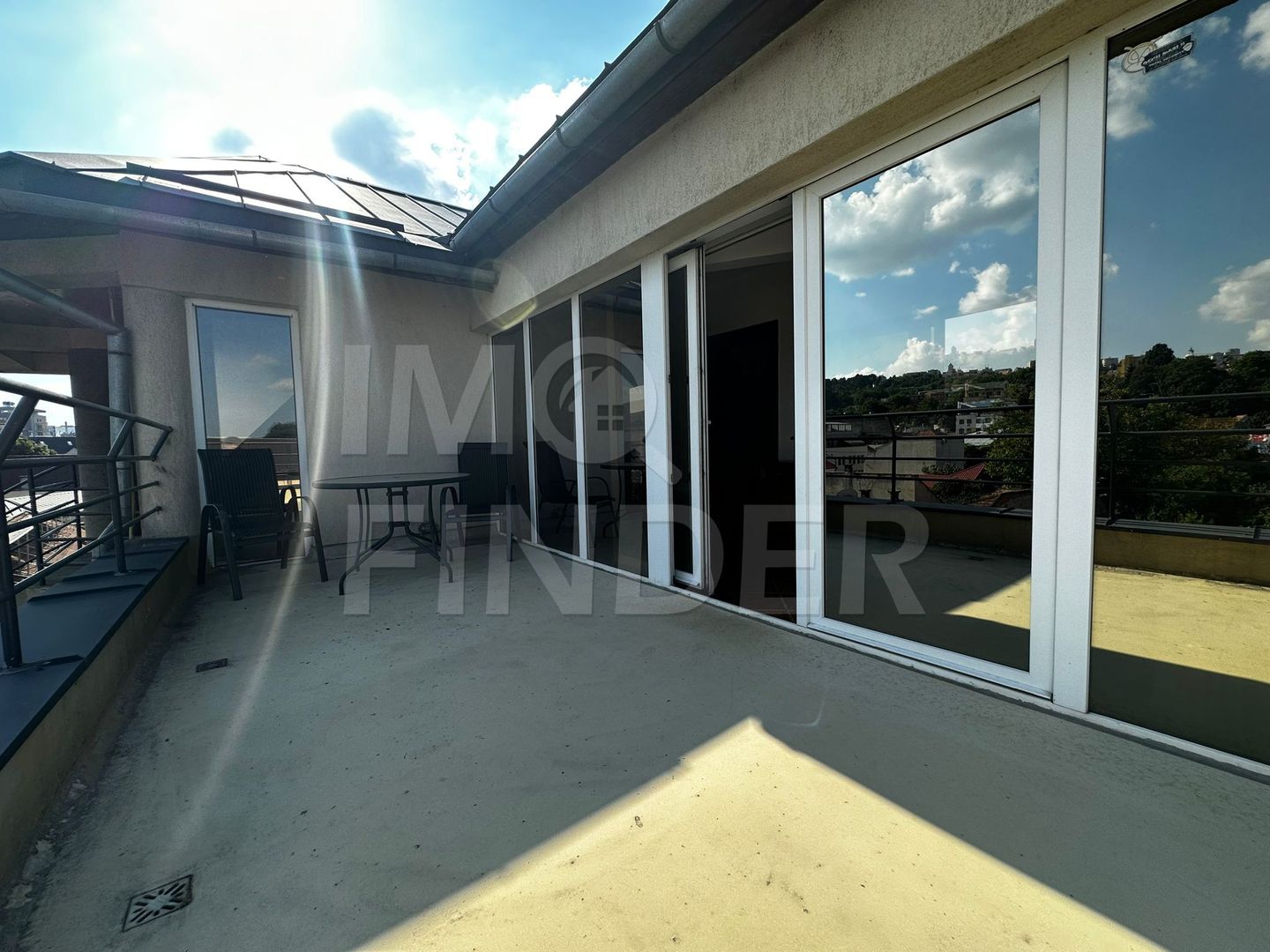 Inchiriere apartament 3 camere in Vila, Central - Poză 18