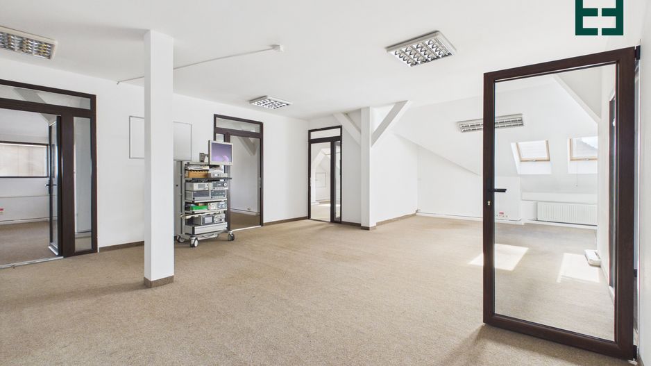 De Închiriat - Spațiu birouri 5 camere - Zonă Centrală - Timișoara - Poză 14