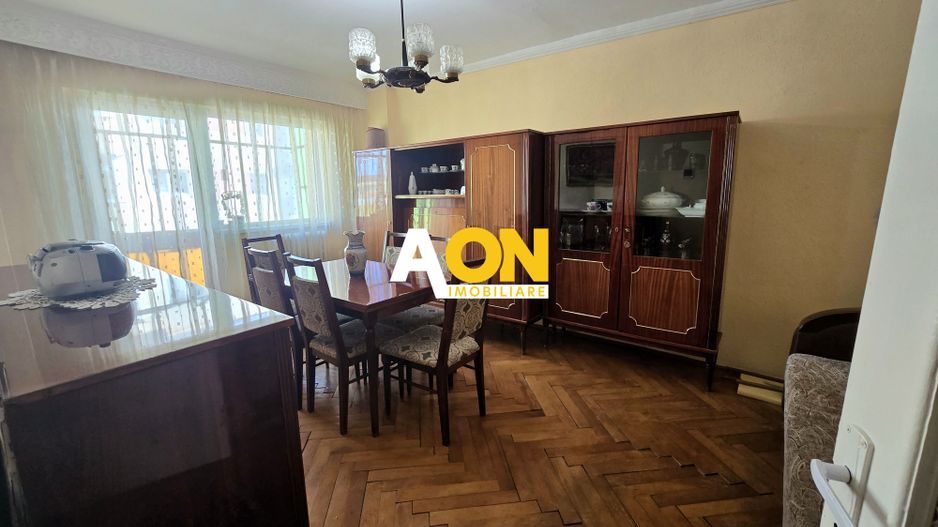 Apartament 3 Camere, 2 Bai, 2 Balcoane, Zona Cetate - Poză 7