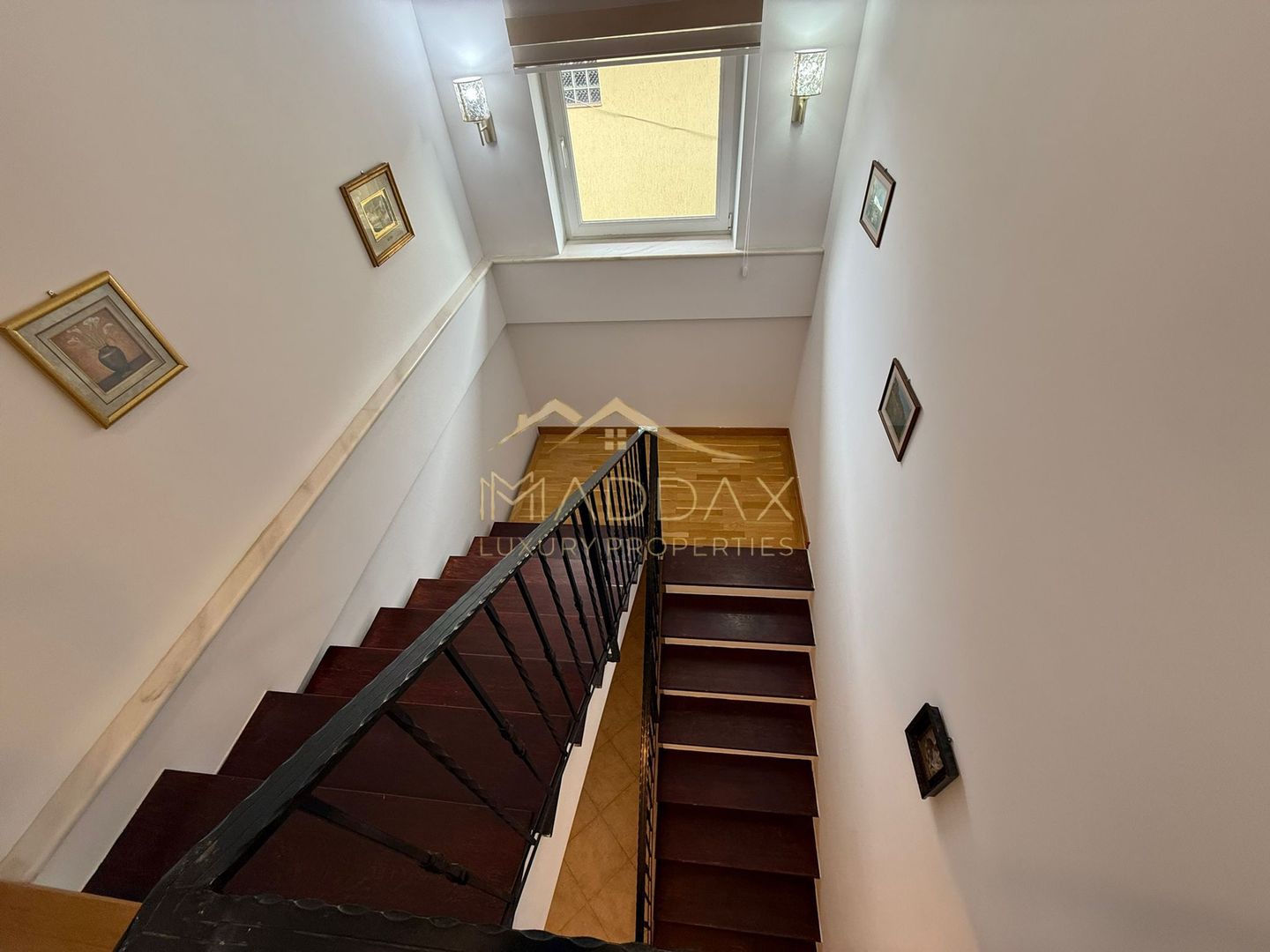 Vila moderna Corbeanca-spatiu, confort si intimitate - Poză 17