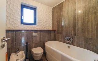 Vila deosebita cu 6 camere in Zorilor si teren de 760 m2 - Poză 18